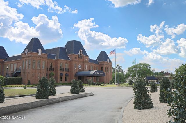 104 Mission Hills Drive, Broussard, LA 70518