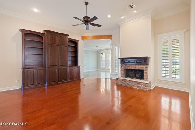 104 Mission Hills Drive, Broussard, LA 70518