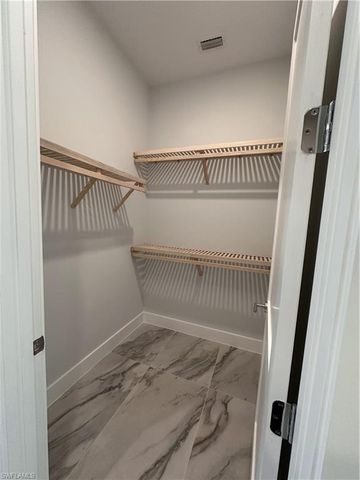 382 39th AVE NE, Naples, FL 34120