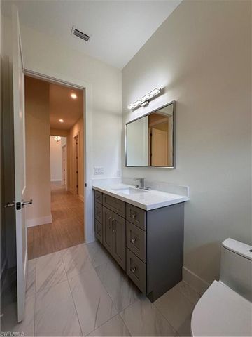 382 39th AVE NE, Naples, FL 34120