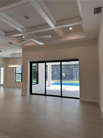 382 39th AVE NE, Naples, FL 34120