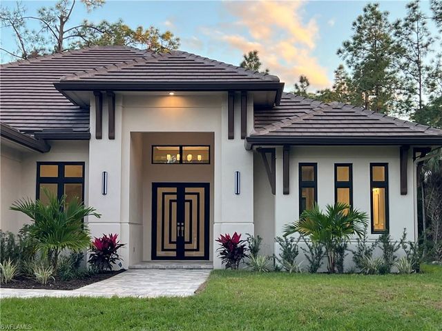 382 39th AVE NE, Naples, FL 34120