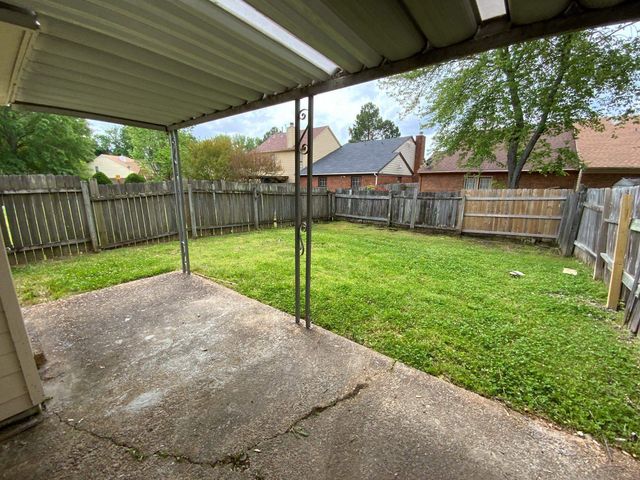 6354 KIRBY DOWNS DR, Memphis, TN 38115