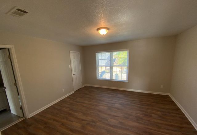 6354 KIRBY DOWNS DR, Memphis, TN 38115