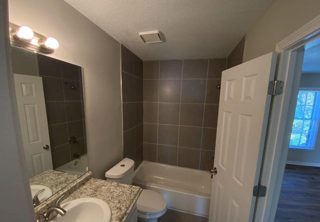 6354 KIRBY DOWNS DR, Memphis, TN 38115