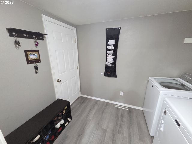 15721 Nw HACKNEY Dr, Portland, OR 97229