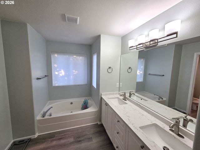 15721 Nw HACKNEY Dr, Portland, OR 97229