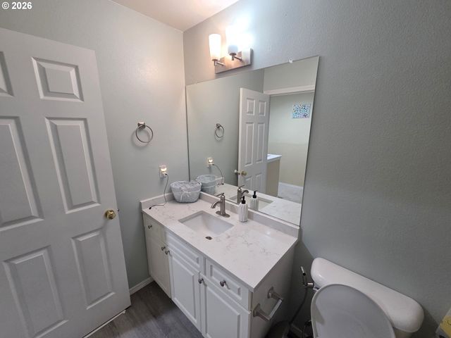 15721 Nw HACKNEY Dr, Portland, OR 97229