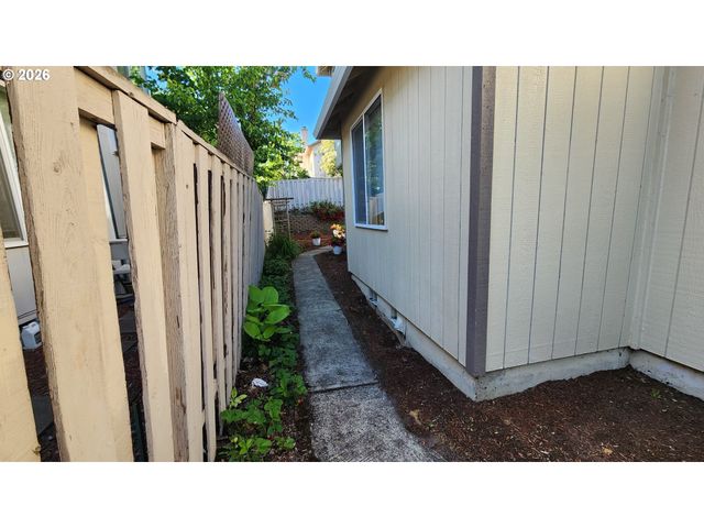15721 Nw HACKNEY Dr, Portland, OR 97229
