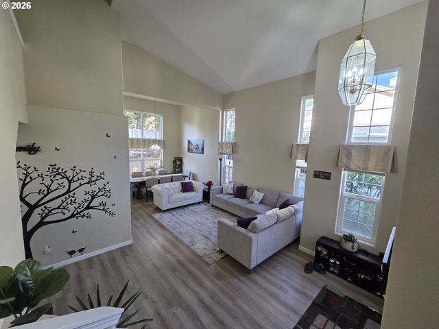 15721 Nw HACKNEY Dr, Portland, OR 97229
