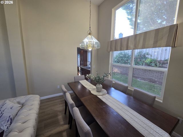 15721 Nw HACKNEY Dr, Portland, OR 97229