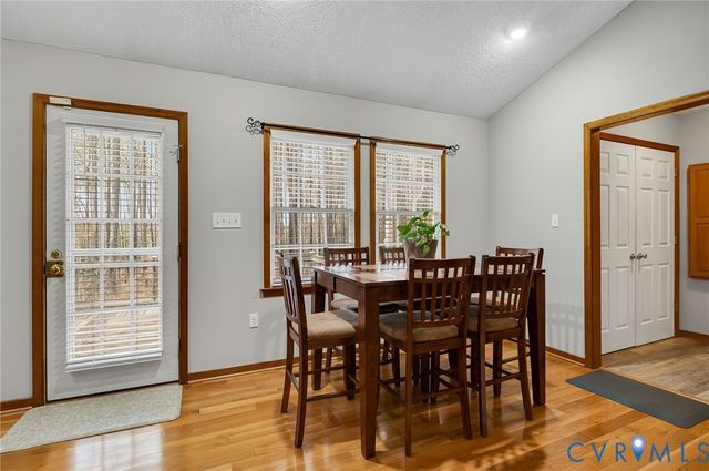 11118 Warwick Dr, Petersburg, VA 23805