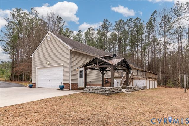 11118 Warwick Dr, Petersburg, VA 23805