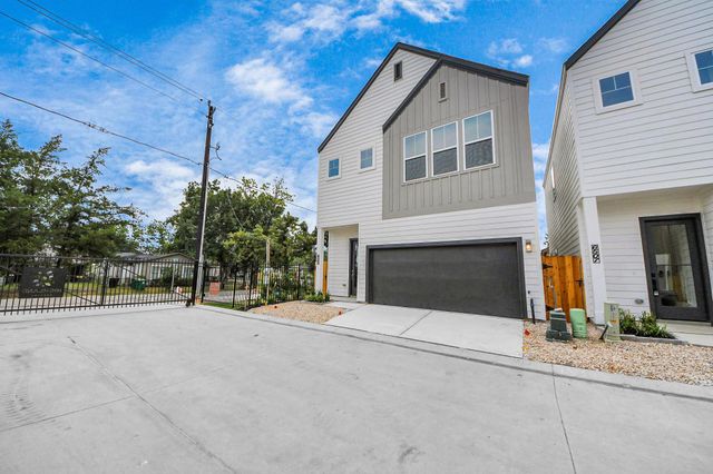 6511 Old Olive Tree Drive, Houston, TX 77091