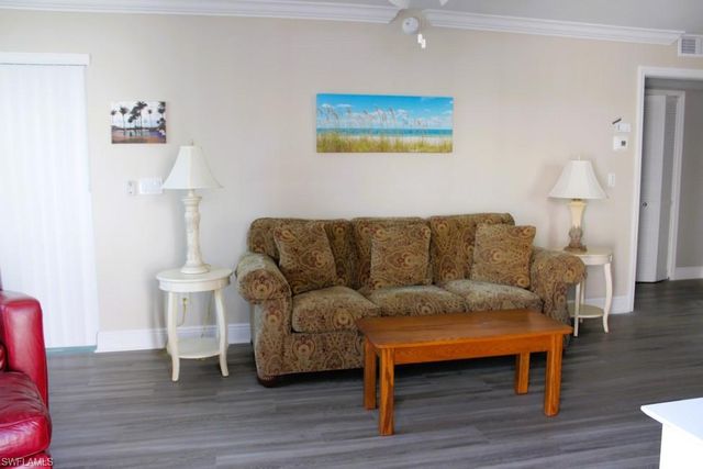 16881 Davis RD # 112, Fort Myers, FL 33908