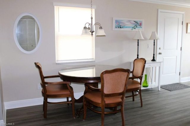 16881 Davis RD # 112, Fort Myers, FL 33908