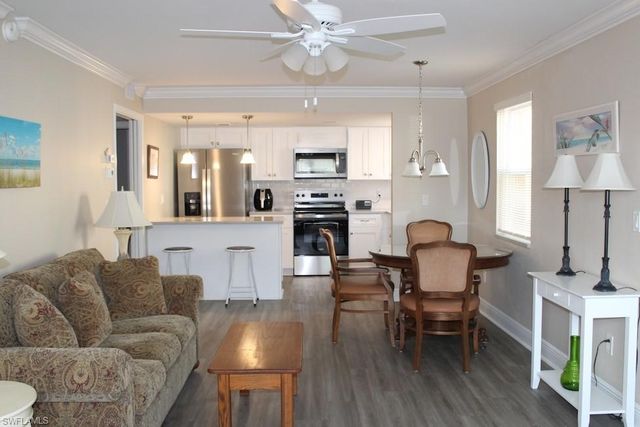 16881 Davis RD # 112, Fort Myers, FL 33908