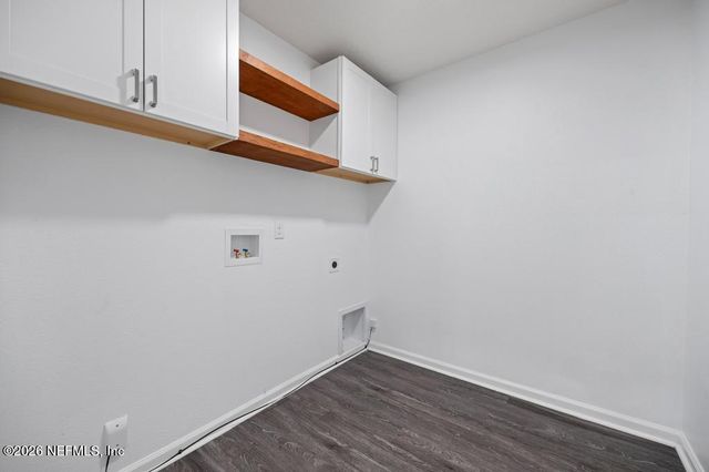 9726 BRIDGEWAY Avenue, Jacksonville, FL 32222