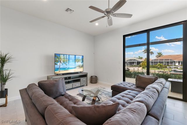 782 Saturn CT, Marco Island, FL 34145