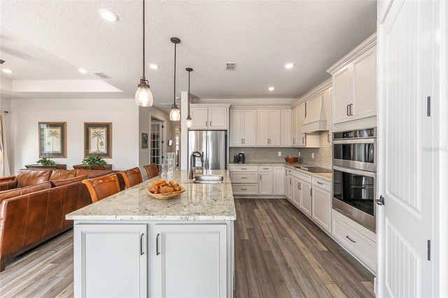 8986 SW 58TH STREET ROAD, Ocala, FL 34481