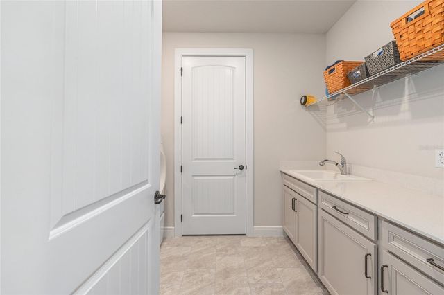 8986 SW 58TH STREET ROAD, Ocala, FL 34481