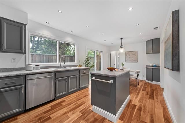 707 Santa Cruz Lane, Foster City, CA 94404