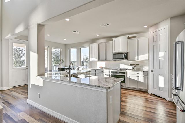 3103 Flora Manor Drive, Texas City, TX 77568