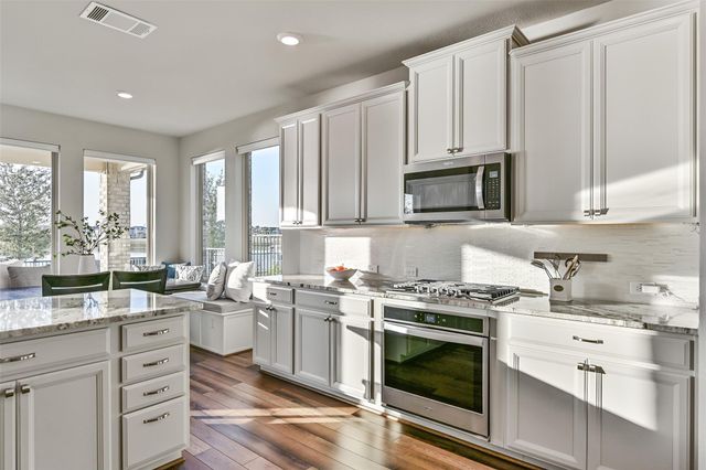 3103 Flora Manor Drive, Texas City, TX 77568