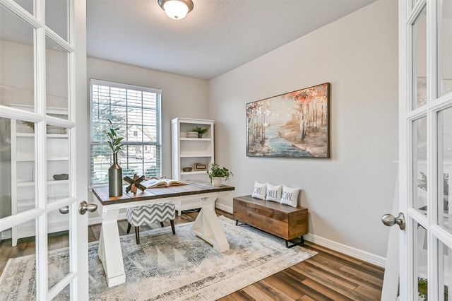 3103 Flora Manor Drive, Texas City, TX 77568