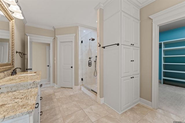 12338 Oak Brook Dr, Geismar, LA 70734