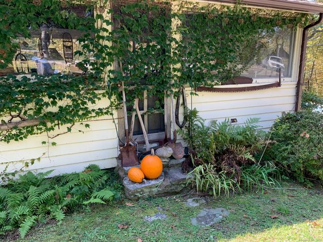 11 Judges Hollow Road, Fairfield, CT 06824