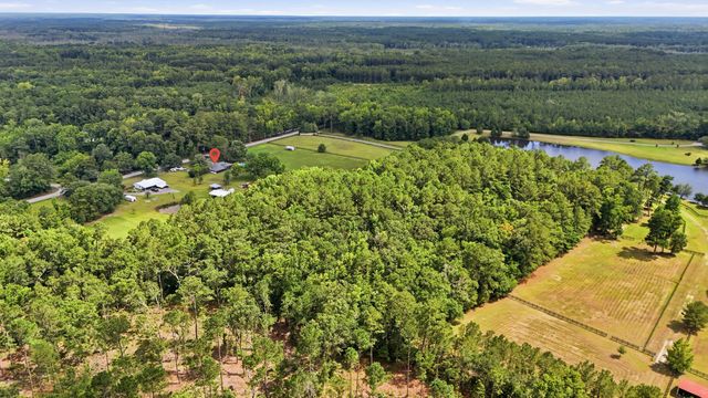 10007 Jacksonboro, Cottageville, SC 29435