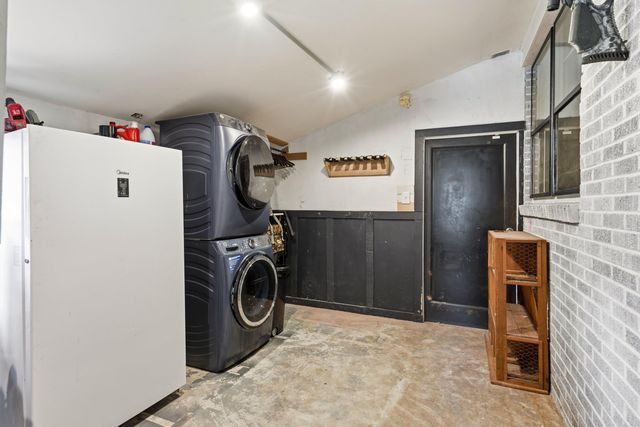 10007 Jacksonboro, Cottageville, SC 29435