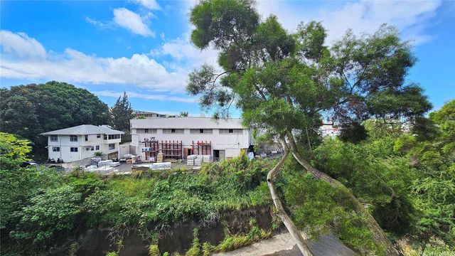 3138 Waialae Avenue 320, Honolulu, HI 96816