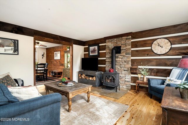 38 Cranberry Canners Road, New Egypt, NJ 08533