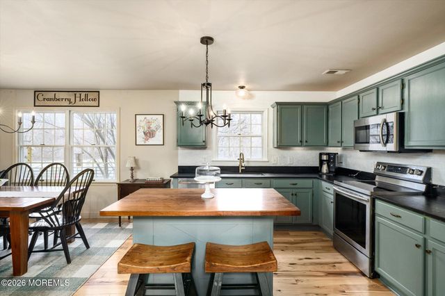 38 Cranberry Canners Road, New Egypt, NJ 08533