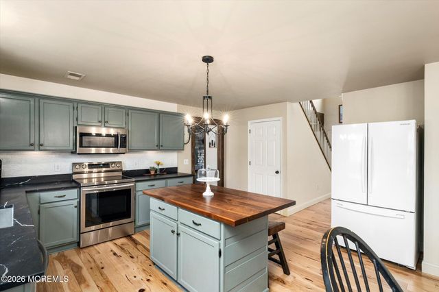 38 Cranberry Canners Road, New Egypt, NJ 08533