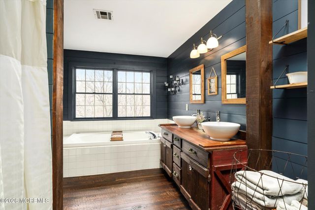 38 Cranberry Canners Road, New Egypt, NJ 08533