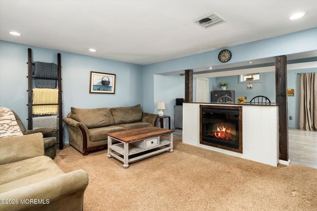 38 Cranberry Canners Road, New Egypt, NJ 08533