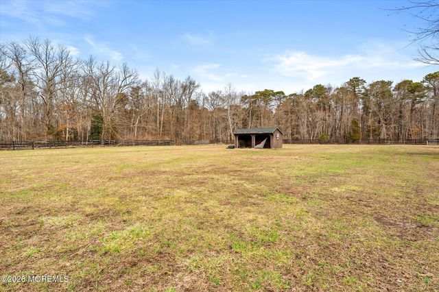 38 Cranberry Canners Road, New Egypt, NJ 08533