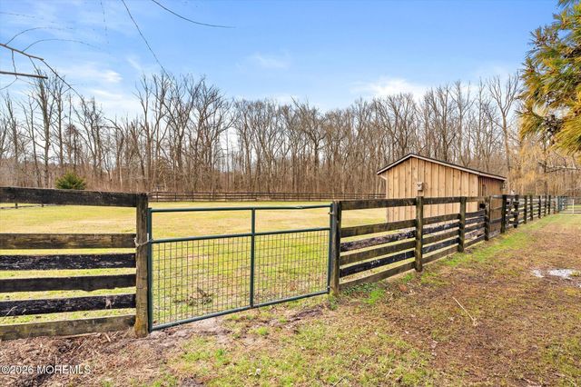 38 Cranberry Canners Road, New Egypt, NJ 08533