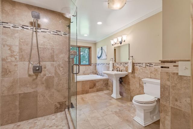 505 Zinnia Lane N, Plymouth, MN 55441