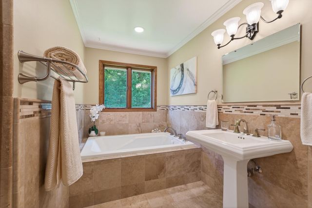 505 Zinnia Lane N, Plymouth, MN 55441