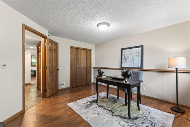 505 Zinnia Lane N, Plymouth, MN 55441