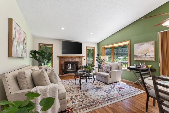 505 Zinnia Lane N, Plymouth, MN 55441