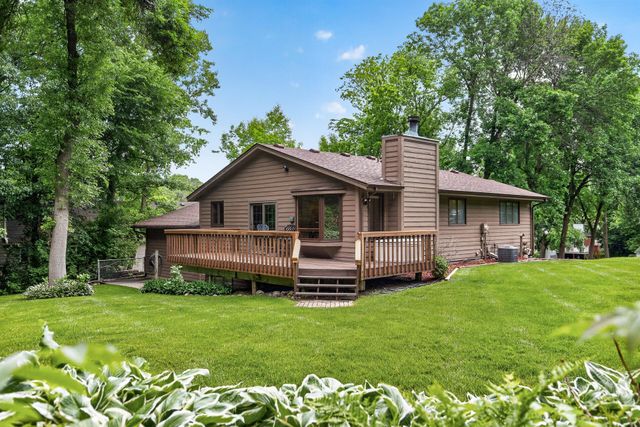 505 Zinnia Lane N, Plymouth, MN 55441