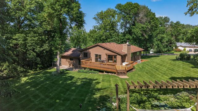 505 Zinnia Lane N, Plymouth, MN 55441