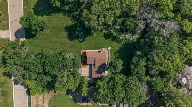 505 Zinnia Lane N, Plymouth, MN 55441
