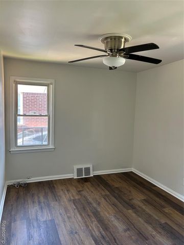12914 Hazelton Street, Detroit, MI 48223