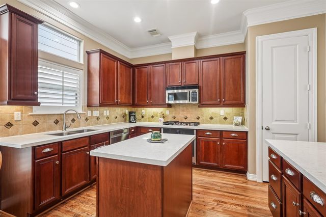 641 Hartman Street, Houston, TX 77007